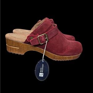 WHITE MOUNTAIN women size 10 suede clogs